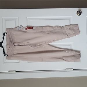 Brand New Women's Medium Cream Reebok Sweatpants